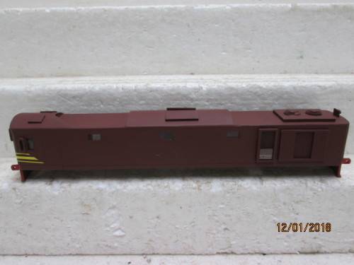 HO SCALE : SAR CLASS 11E ELECTRIC LOCO BODY - LOT 920Q