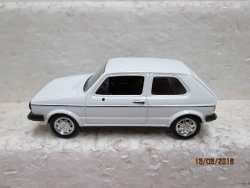 1:43 SCALE DIE-CAST -DELPRADO- VW GOLF GTI 1984 - LOT 827R