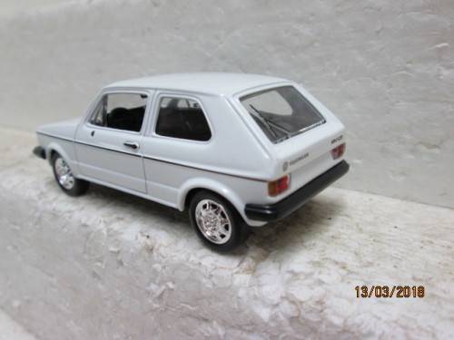 1:43 SCALE DIE-CAST -DELPRADO- VW GOLF GTI 1984 - LOT 827R
