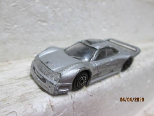 DIE CAST : MAISTO MERCEDES CLK-GTR (STREET VERSION) - LOT 422S