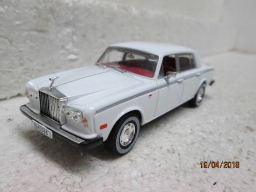 DIE CAST 1:43 SCALE : UNIVERSAL HOBBIES ROLLS ROYCE SILVER SHADOW - LOT 531S