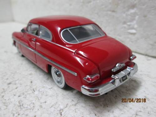 DIE CAST 1:43 SCALE : UNIVERSAL HOBBIES 1949 MERCURY - LOT 580S