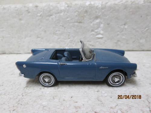 DIE CAST 1:43 SCALE : UNIVERSAL HOBBIES SUNBEAM ALPINE - LOT 589S
