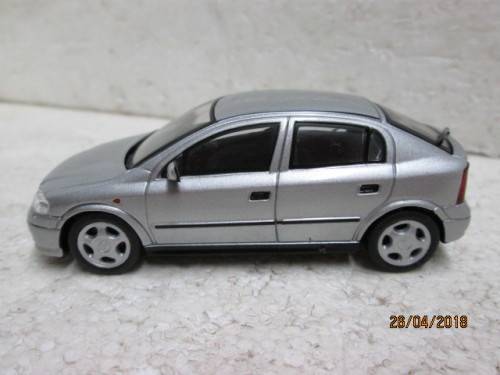 DIE CAST 1:43 SCALE : SCHUCO OPEL ASTRA - LOT 662S
