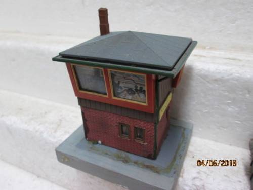 HO SCALE : x6 HANDMADE BUILDINGS - LOT 859S