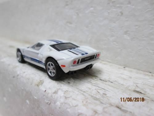 DIE CAST : RS MODELS 2005 FORD GT - LOT 932S