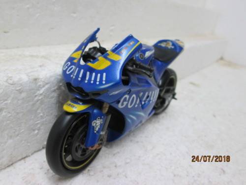 1:12 SCALE NEWRAY : YAMAHA GO No 46 RACING MOTORBIKE - LOT 684T