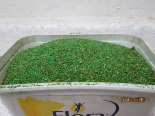 HO SCALE : SCENIC SCATTER MATERIAL (MEDIUM GREEN BROWN 175g) - LOT 820T