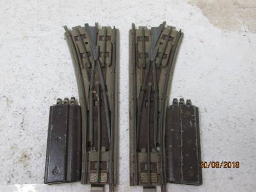 OO SCALE : HORNBY DUBLO LEFT PLUS RIGHT ELECTRIC POINTS - LOT 35U