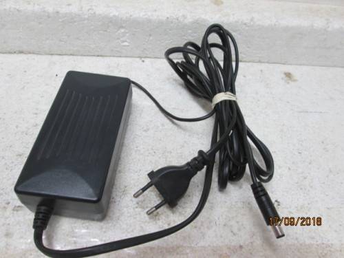HO/OO SCALE : HORNBY TRANSFORMER - LOT 183U