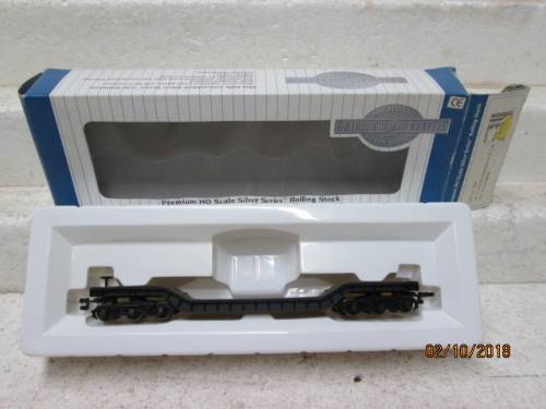 HO SCALE : BACHMANN SILVER SERIES 52' CENTRE DEPRESSED FLAT CAR (BOXED) - LOT 231U