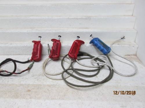 MRRC HAND CONTROLS X4 - LOT 488U