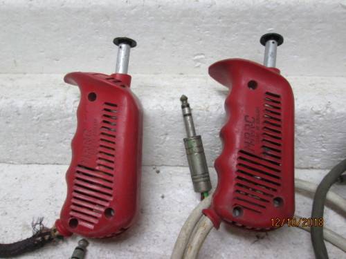 MRRC HAND CONTROLS X4 - LOT 488U