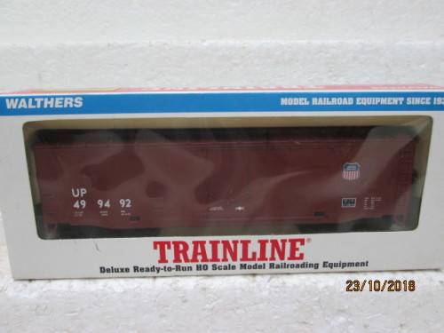 HO SCALE : WALTHERS 50' BOX CAR  (UNION PACIFIC) BOXED - LOT 659U