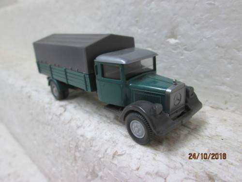 HO SCALE : WIKING MERCEDES OLD STYLE TRUCK - LOT 698U