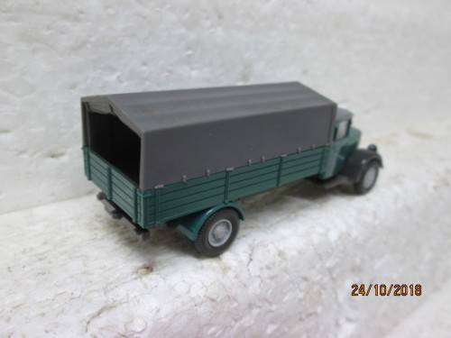 HO SCALE : WIKING MERCEDES OLD STYLE TRUCK - LOT 698U