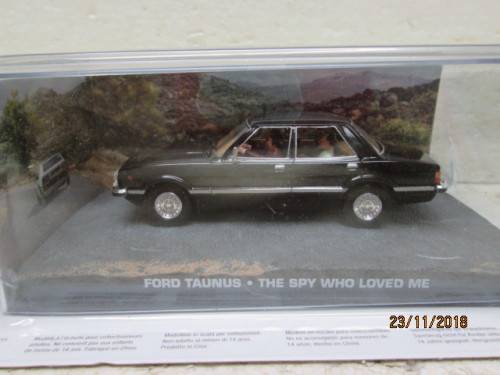 FORD TAUNUS  - THE SPY WHO LOVED ME (PART OF THE 007 SERIES No 75) - LOT 31V