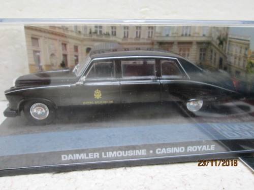 THE JAMES BOND COLLECTION : No 49 DAIMLER LIMOUSINE (CASINO ROYALE) - LOT 39V