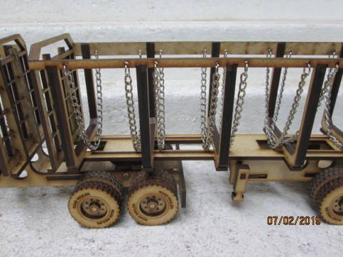 1:32 SCALE MERCEDES ACTROS HORSE WITH SUPERLINK CANE TRAILOR - LOT 724V