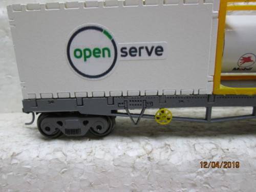 HO SCALE SAR SML CONTAINER WAGON (OPEN SERVE / SAFMARINE) BOXED - LOT 884V