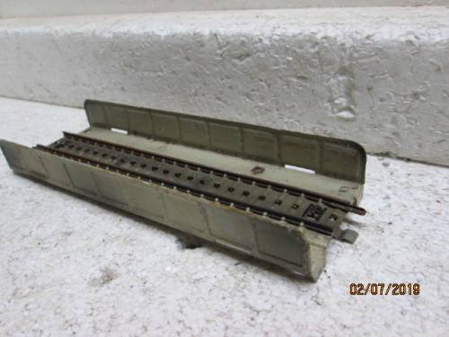 HO SCALE MARKLIN M TRACK BRIDGE (SOLID SIDES) - LOT 646W