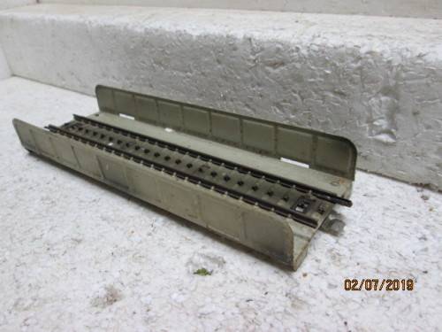 HO SCALE MARKLIN M TRACK BRIDGE (SOLID SIDES) - LOT 647W