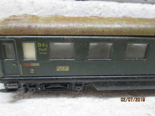 HO SCALE : MARKLIN x4 COACHES (DARK GREEN) - LOT 671W