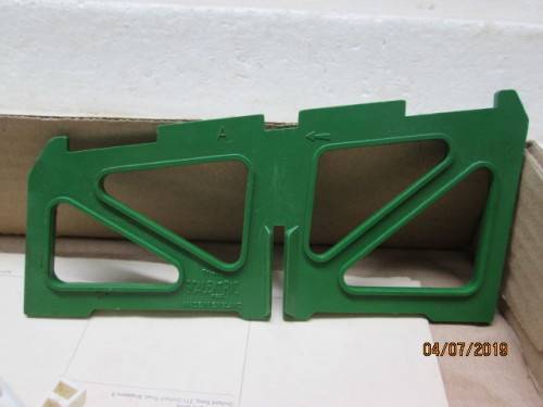 SCALEXTRIC BARRIER RAILS x13  - LOT 738W