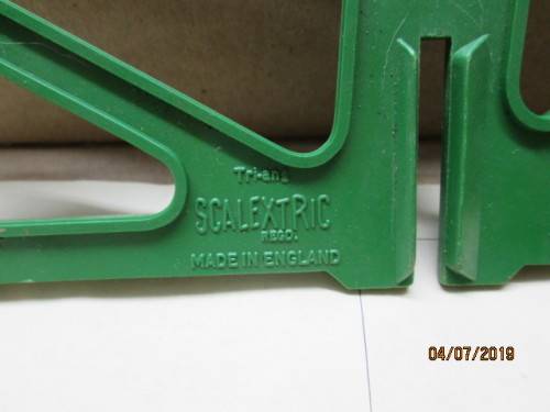 SCALEXTRIC BARRIER RAILS x13  - LOT 738W
