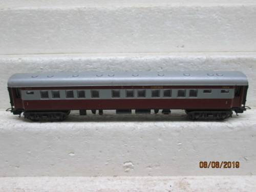 HO SCALE : LIMA SAR TRANS-KAROO FIRST CLASS COACH (BOXED) - LOT 204X