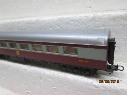 HO SCALE : LIMA SAR TRANS-KAROO DINING CAR - LOT 209X