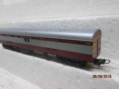 HO SCALE : LIMA SAR TRANS-KAROO BAGGAGE CAR - LOT 212X