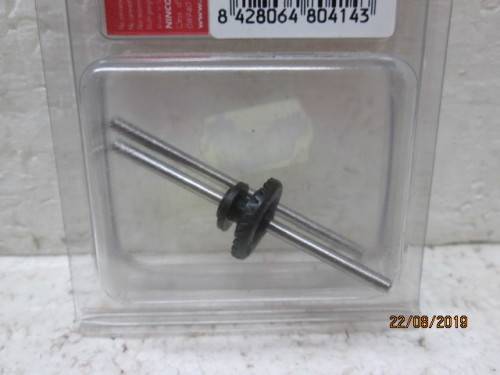 NINCO : AXLE WITH GEAR  No 80414 (BOXED) - LOT 361X