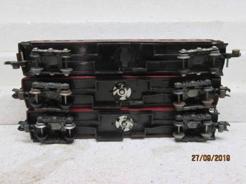 S SCALE : AMERICAN FLYER COACHES x3 - LOT 784X