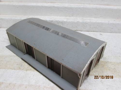HO SCALE : LARGE ENGINE SHED / OFF-LOADING SHED - LOT 66Y