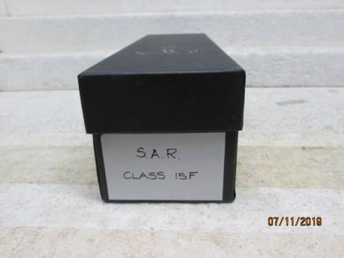 HO SCALE : SAR CLASS 15F 4-8-2 STEAM LOCOMOTIVE (BOXED) - LOT 484Y