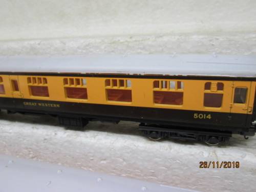 HO SCALE : LIMA GREAT WESTERN x3 COACHES (BOXED) - LOT 675Y
