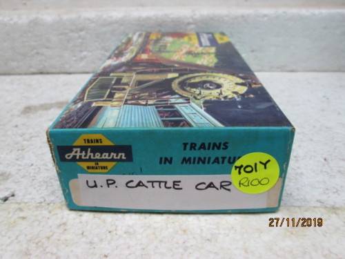 HO SCALE : ATHEARN UNION PACIFIC CATTLE CAR (BOXED) - LOT 701Y