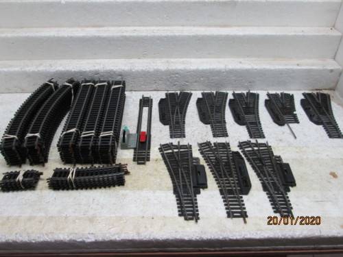 HO SCALE : LIMA TRACK x1 BEERBOX x 68 PIECES - LOT 12Z