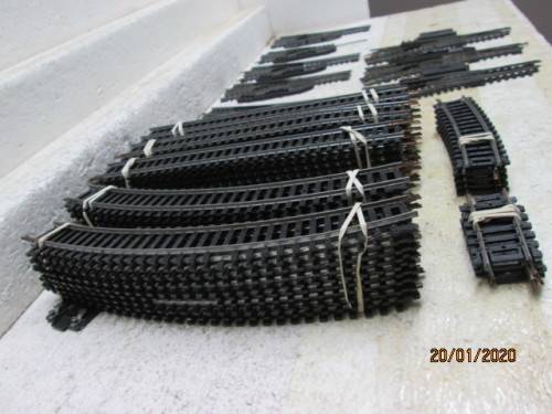 HO SCALE : LIMA TRACK x1 BEERBOX x 68 PIECES - LOT 12Z