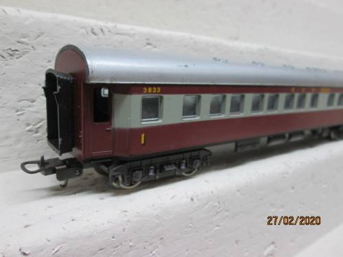 HO SCALE : LIMA SAR TRANS KAROO FIRST CLASS COACH - LOT 518z