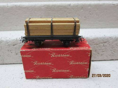 HO SCALE : RIVAROSSI OPEN WAGON WITH WOOD LOAD (BOXED) - LOT 633z