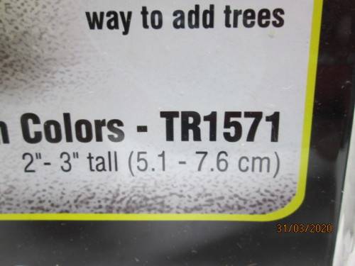 HO SCALE : WOODLAND SCENICS : x23 DECIDUOUS TREES (BOXED) - LOT 846z