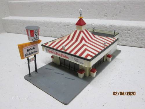 HO SCALE : KENTUCKY FRIED CHICKEN DRIVE-THROUGH - LOT 50AA