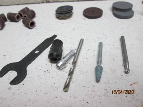 HO/OO SCALE : DREMEL ACCESSORIES - LOT 375AA