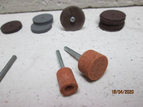HO/OO SCALE : DREMEL ACCESSORIES - LOT 375AA