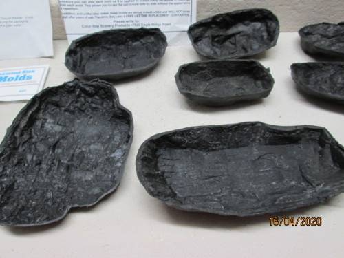 HO SCALE : COLOR-RITE: SILICON ROCK MOULDS x8 - LOT 384AA