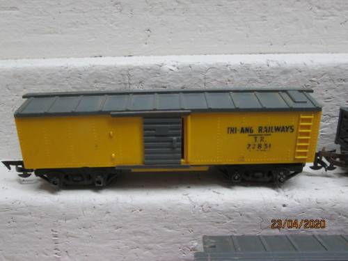 OO SCALE : TRI-ANG GOODS WAGONS x3 (MADE IN SOUTH AFRICA) - LOT 485AA