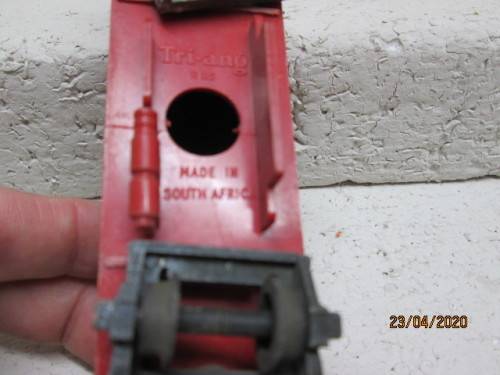 OO SCALE : TRI-ANG GOODS WAGONS x3 (MADE IN SOUTH AFRICA) - LOT 485AA