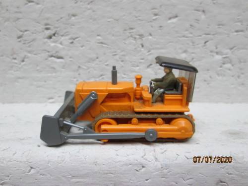 HO SCALE : WIKING BULLDOZER - LOT 272BB